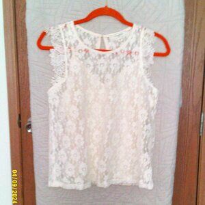 No Comment Lace blouse. Size M